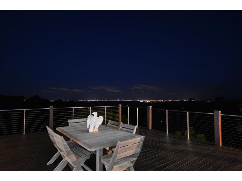 6 Sumatra Court, Tamborine Mountain QLD 4272