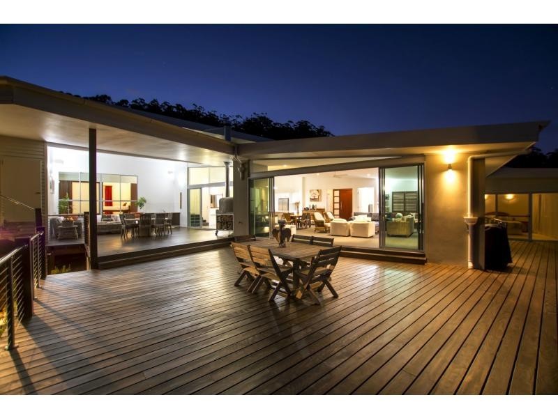 6 Sumatra Court, Tamborine Mountain QLD 4272