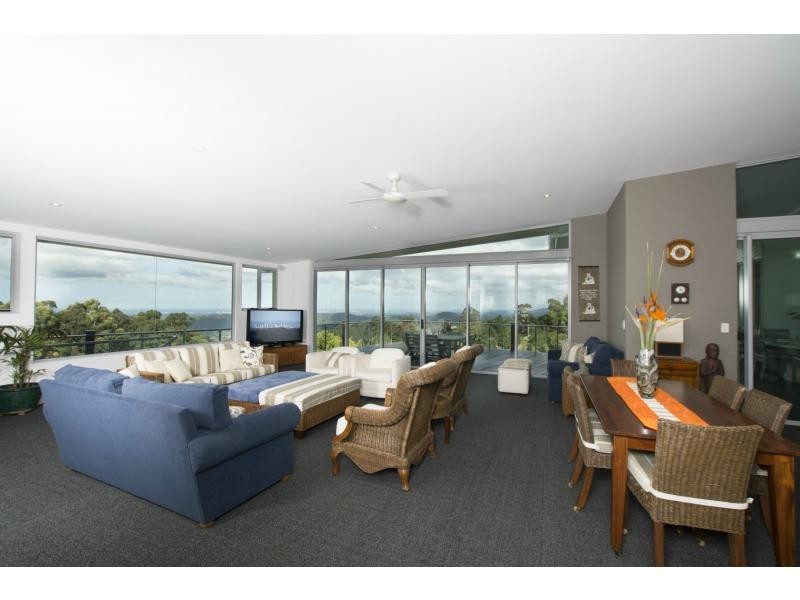 6 Sumatra Court, Tamborine Mountain QLD 4272