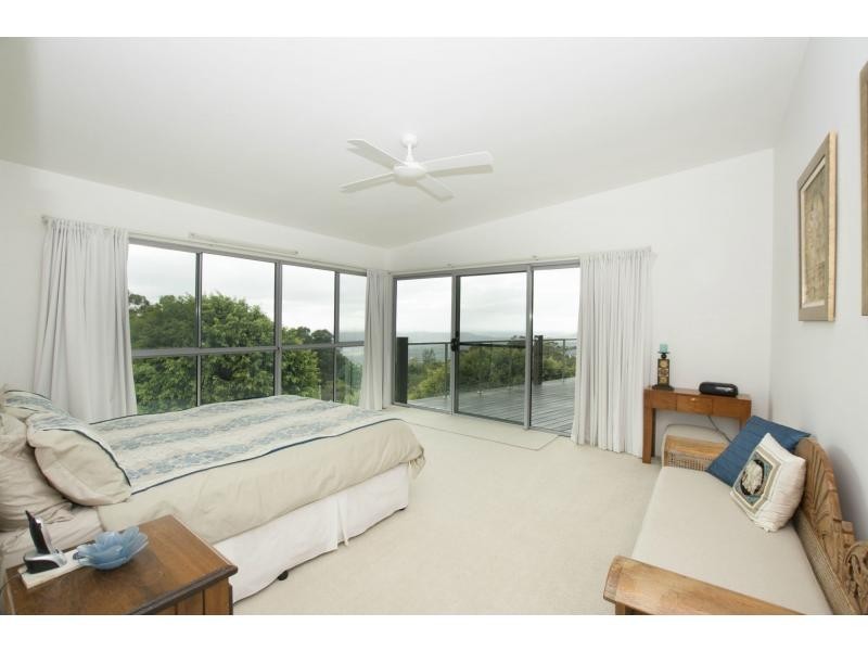 6 Sumatra Court, Tamborine Mountain QLD 4272