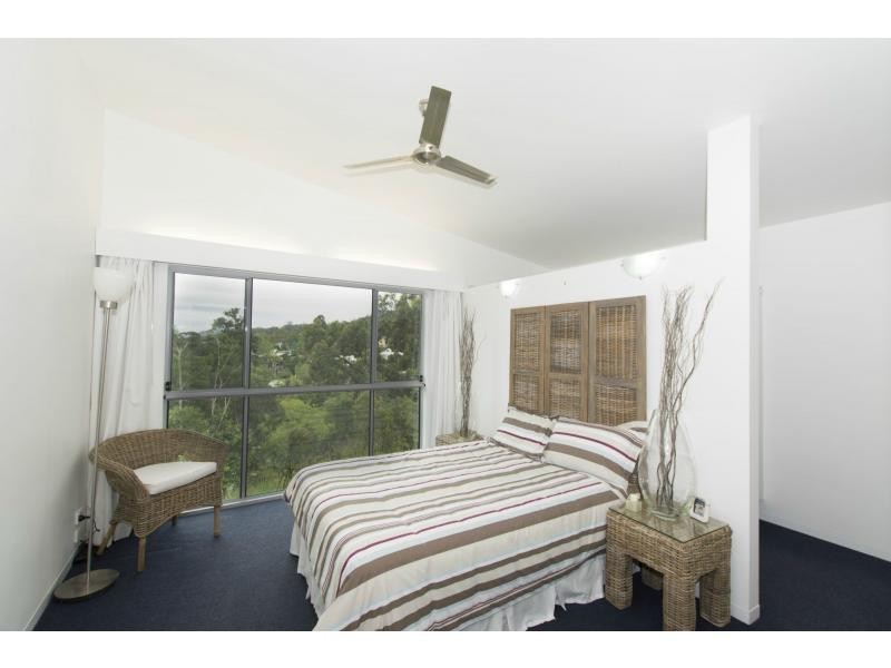 6 Sumatra Court, Tamborine Mountain QLD 4272