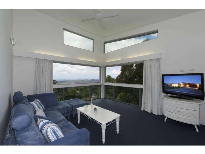 6 Sumatra Court, Tamborine Mountain QLD 4272