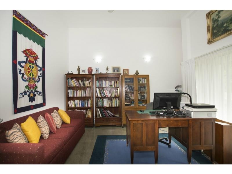 6 Sumatra Court, Tamborine Mountain QLD 4272