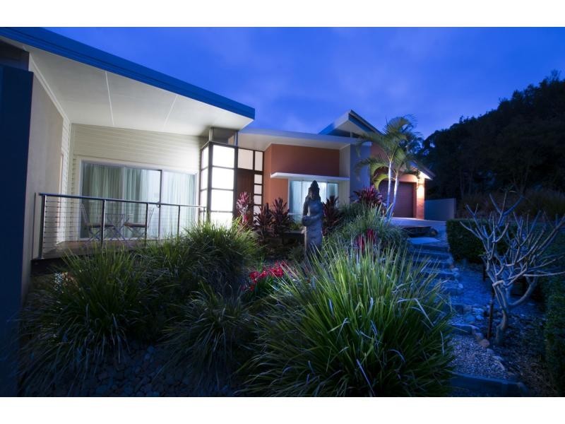 6 Sumatra Court, Tamborine Mountain QLD 4272