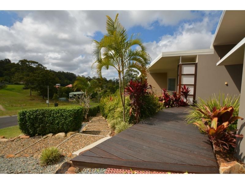 6 Sumatra Court, Tamborine Mountain QLD 4272