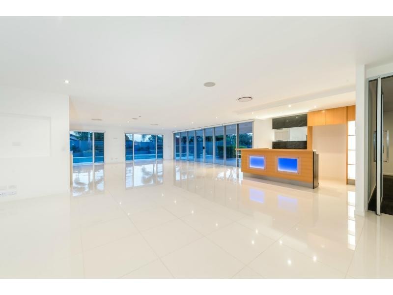 20 Salacia Avenue, Mermaid Waters QLD 4218