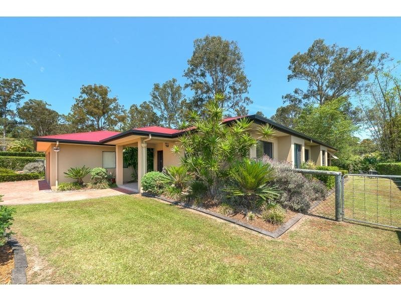 29 Howard Hughes Court, Maudsland QLD 4210