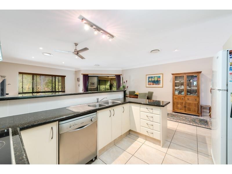 29 Howard Hughes Court, Maudsland QLD 4210