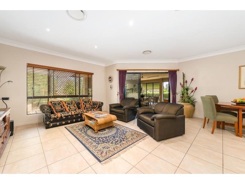 29 Howard Hughes Court, Maudsland QLD 4210