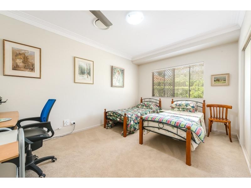 29 Howard Hughes Court, Maudsland QLD 4210