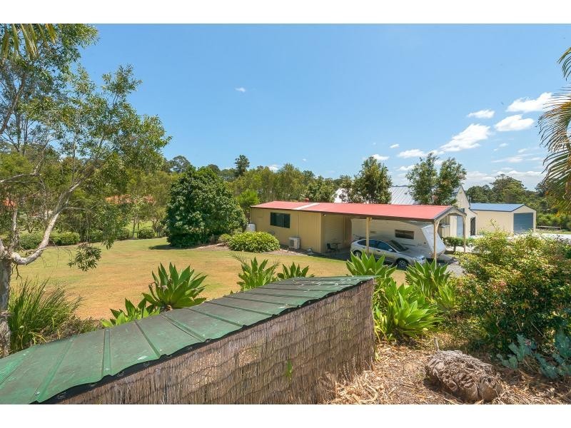 29 Howard Hughes Court, Maudsland QLD 4210
