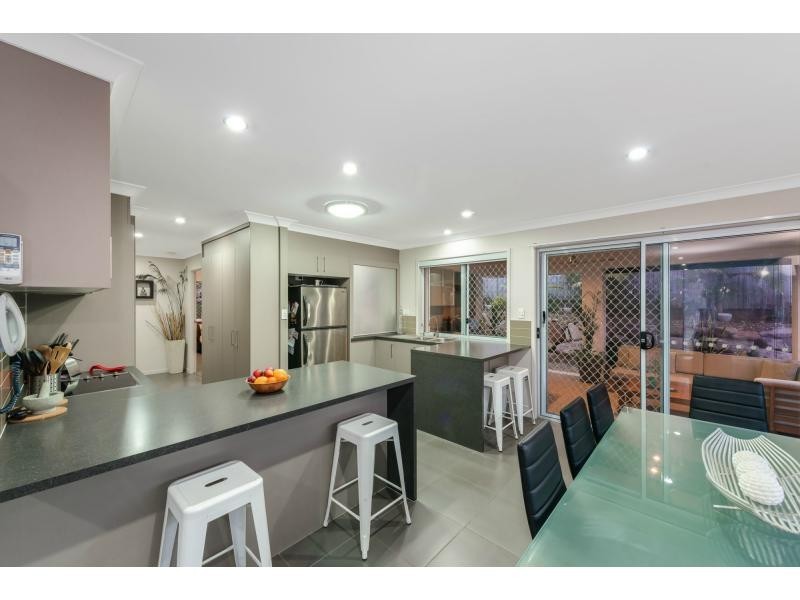 37 Kelsey Circuit, Nerang QLD 4211