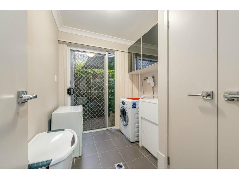 37 Kelsey Circuit, Nerang QLD 4211