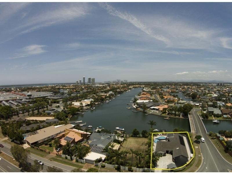 54 Lae Drive, Runaway Bay QLD 4216