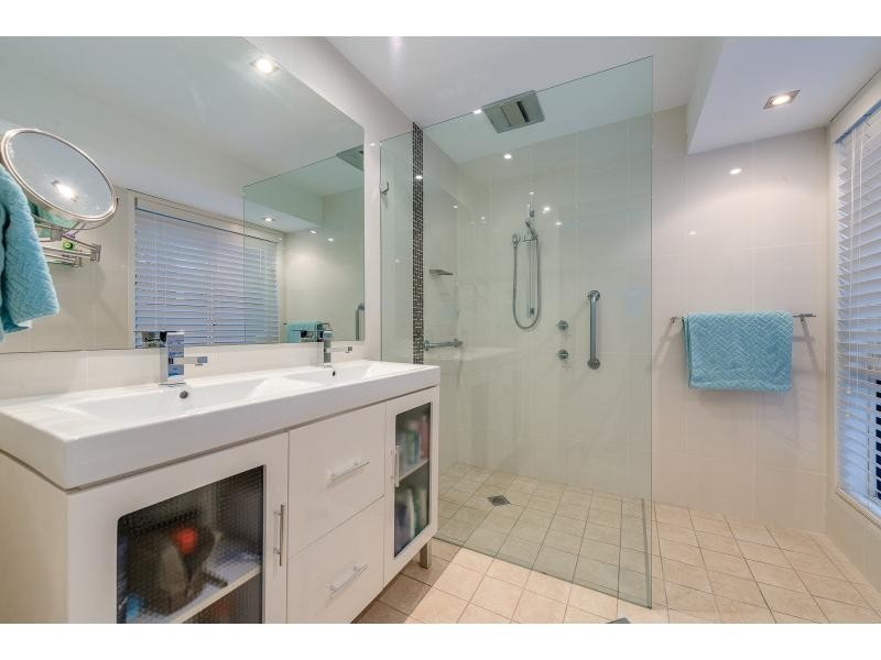54 Lae Drive, Runaway Bay QLD 4216