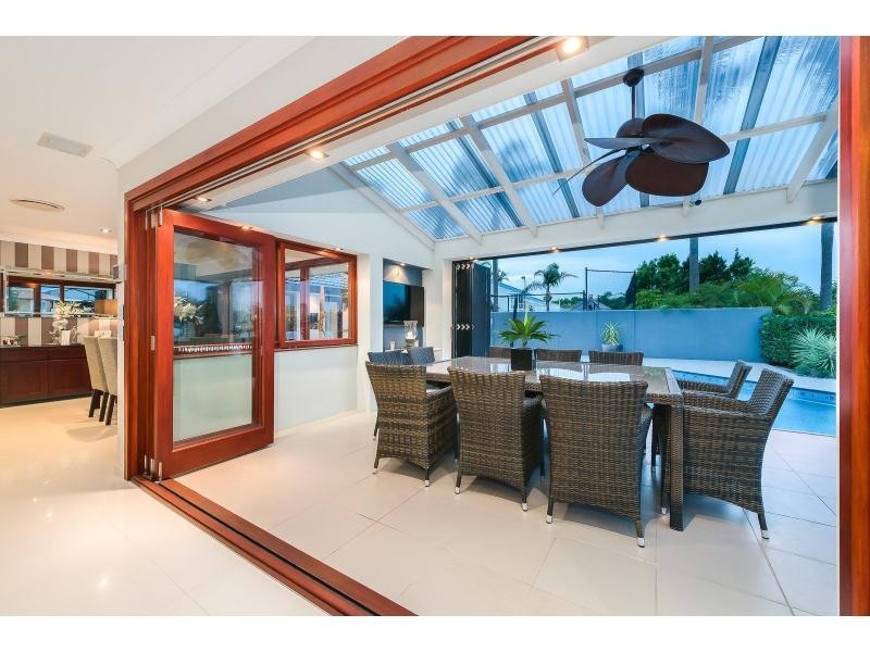 54 Lae Drive, Runaway Bay QLD 4216
