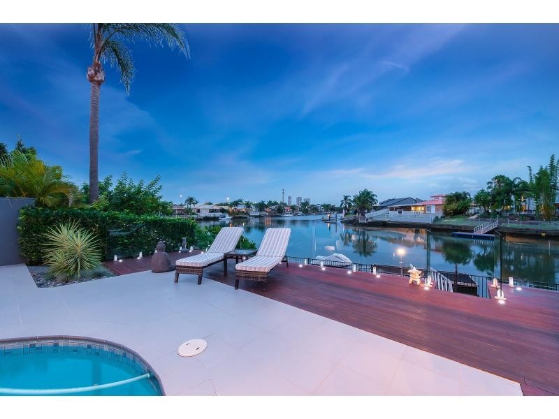 54 Lae Drive, Runaway Bay QLD 4216