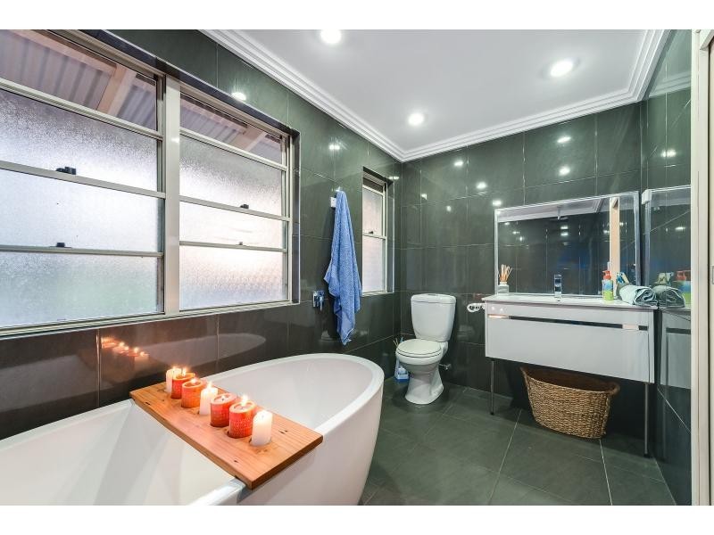 31 Taperoo Court, Yatala QLD 4207
