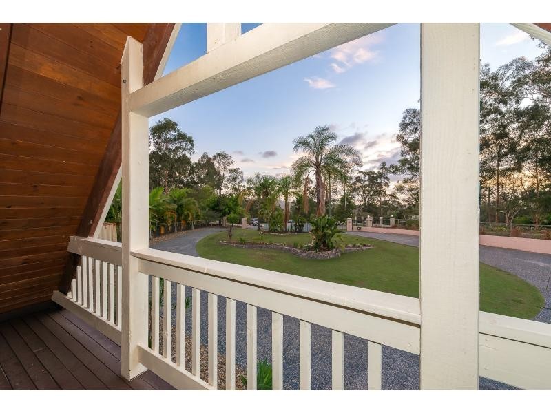 31 Taperoo Court, Yatala QLD 4207