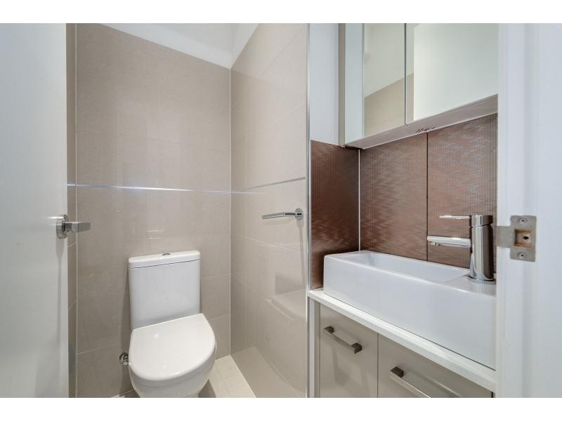 5/42 Blake Street, Southport QLD 4215