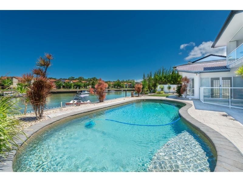 28 Sundance Way, Runaway Bay QLD 4216