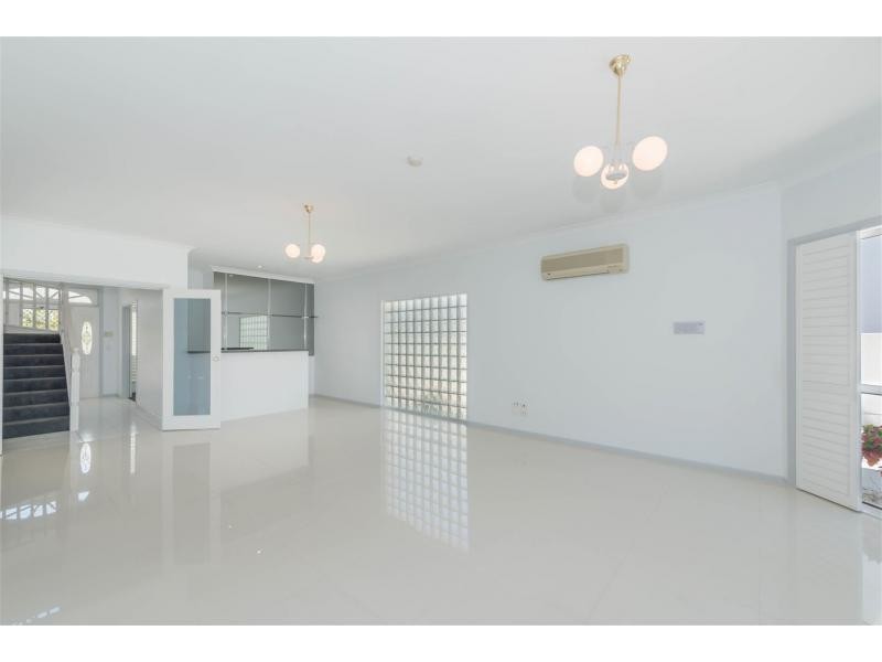 28 Sundance Way, Runaway Bay QLD 4216