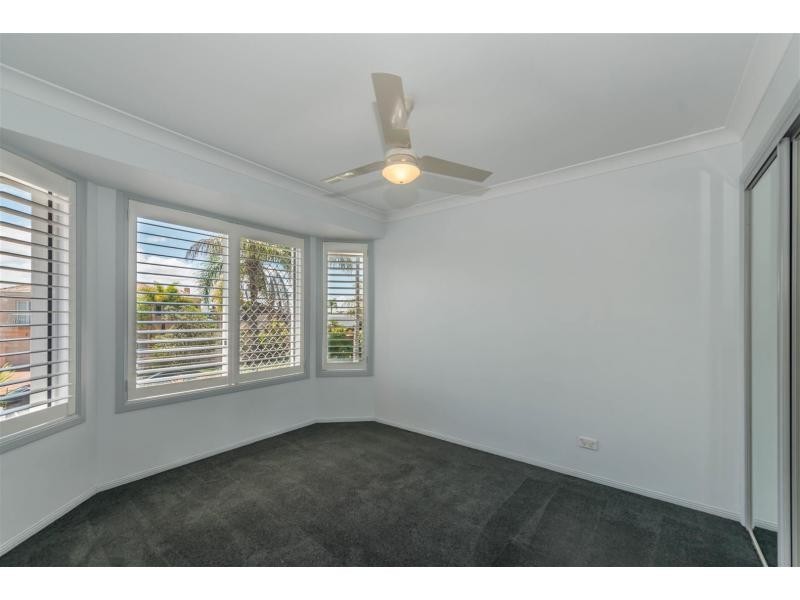 28 Sundance Way, Runaway Bay QLD 4216