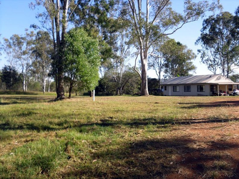 64 Selwyn Road, Esk QLD 4312