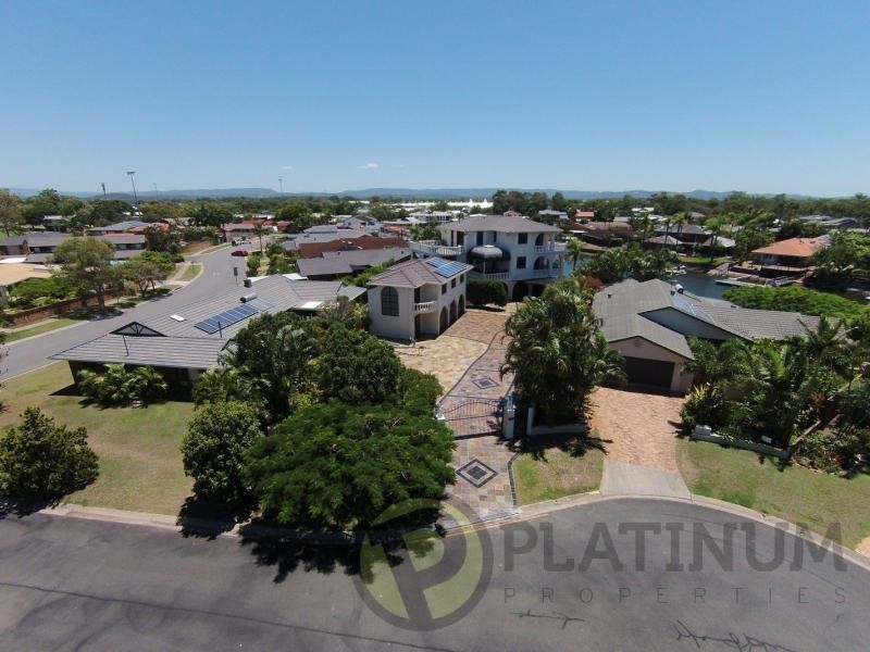 4 Aroa Court, Runaway Bay QLD 4216