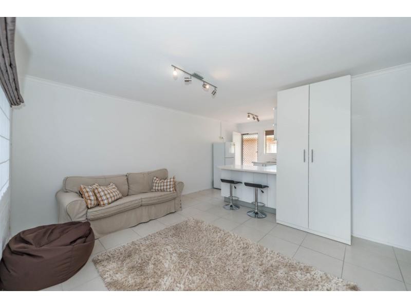 8/17-19 Back Street, Biggera Waters QLD 4216