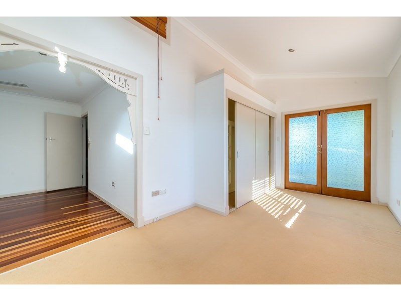 40 Blake Street, Southport QLD 4215