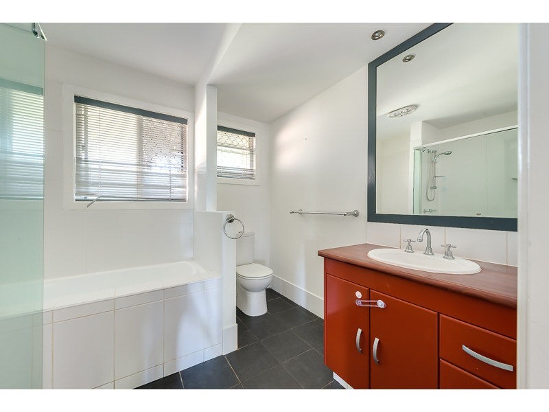 40 Blake Street, Southport QLD 4215