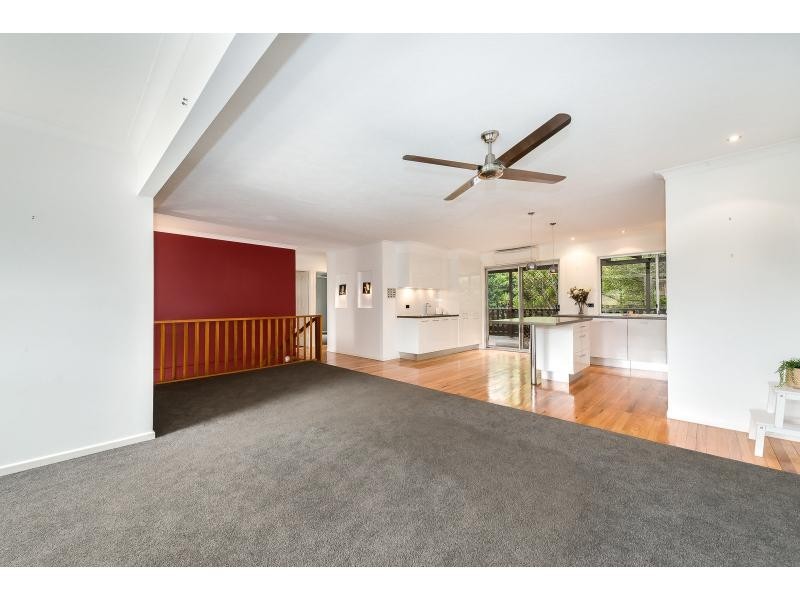 5 Broadwater Street, Runaway Bay QLD 4216