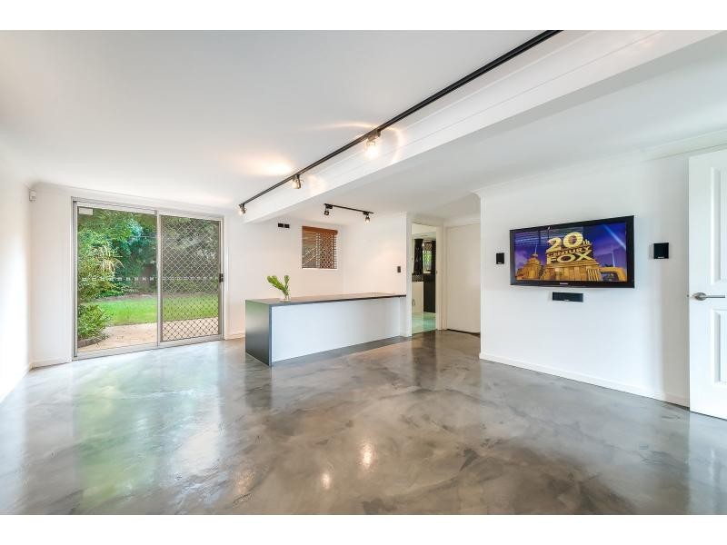 5 Broadwater Street, Runaway Bay QLD 4216