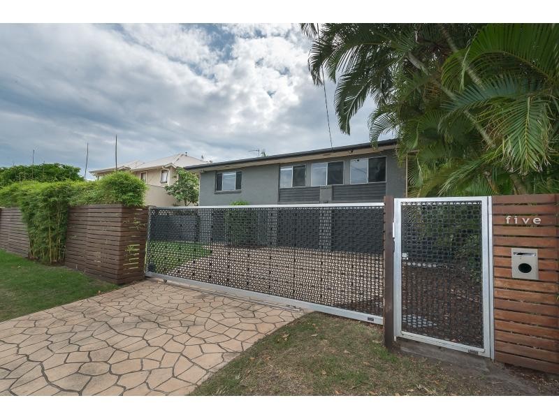 5 Broadwater Street, Runaway Bay QLD 4216
