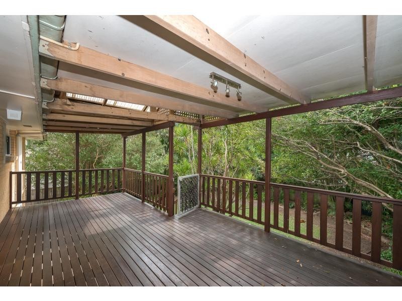 5 Broadwater Street, Runaway Bay QLD 4216