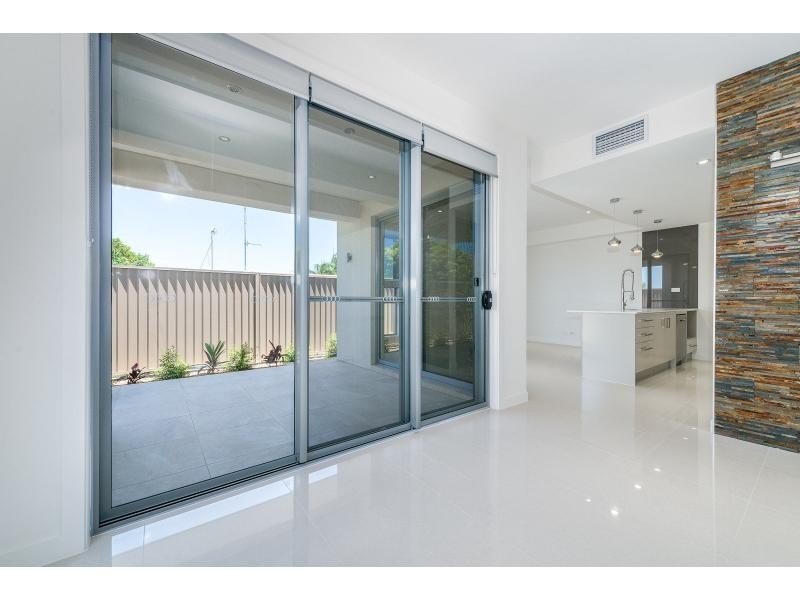 3/42-44 Blake Street, Southport QLD 4215