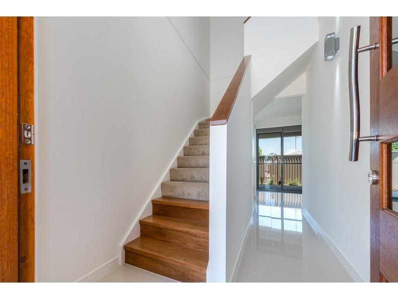 3/42-44 Blake Street, Southport QLD 4215