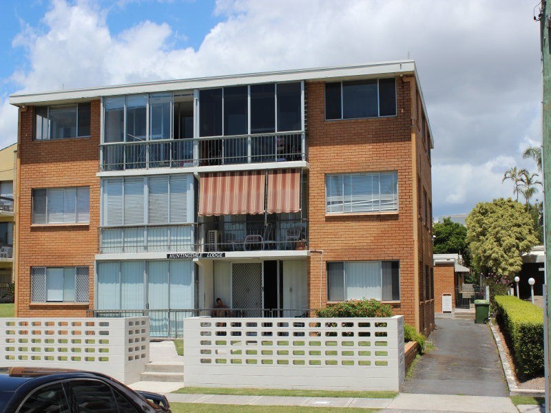 1/4 Marine Parade, Southport QLD 4215