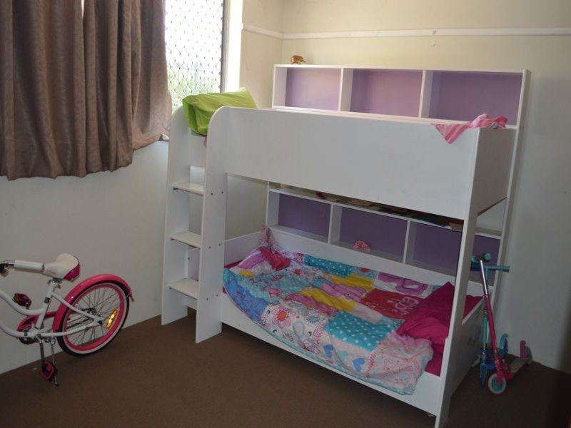 1/4 Marine Parade, Southport QLD 4215