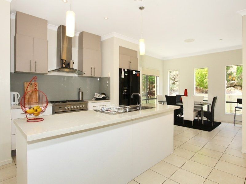 38 Diamantina Circuit, Pacific Pines QLD 4211