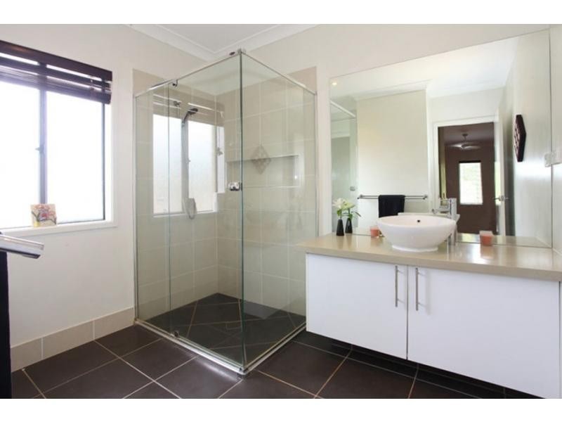 38 Diamantina Circuit, Pacific Pines QLD 4211