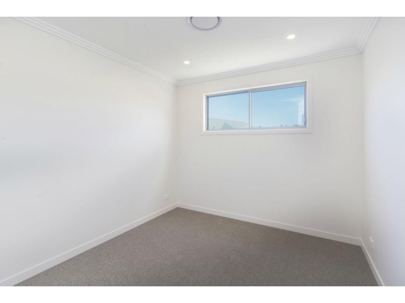 1063 Lakeview Terrace, Benowa QLD 4217