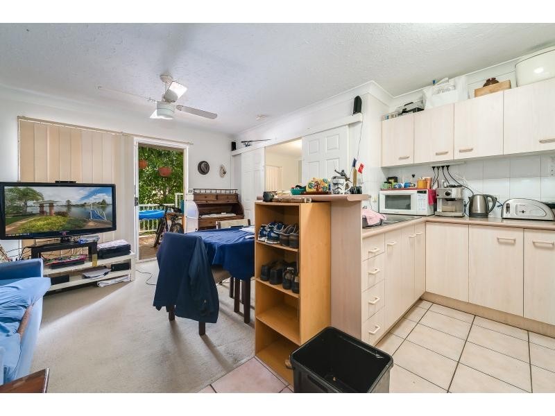 25/11-19 Taylor Street, Biggera Waters QLD 4216