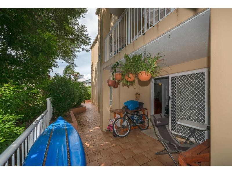 25/11-19 Taylor Street, Biggera Waters QLD 4216