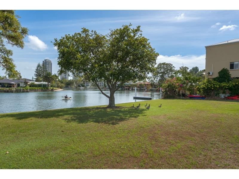 25/11-19 Taylor Street, Biggera Waters QLD 4216