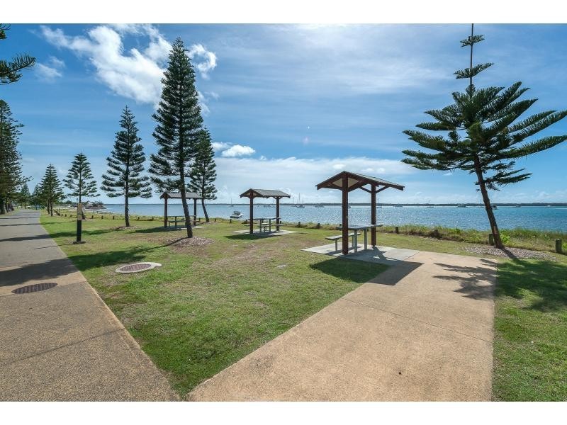 25/11-19 Taylor Street, Biggera Waters QLD 4216