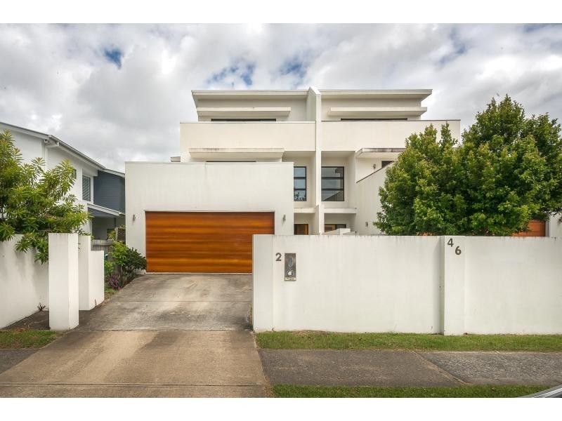 2/46 Bayview Street, Runaway Bay QLD 4216