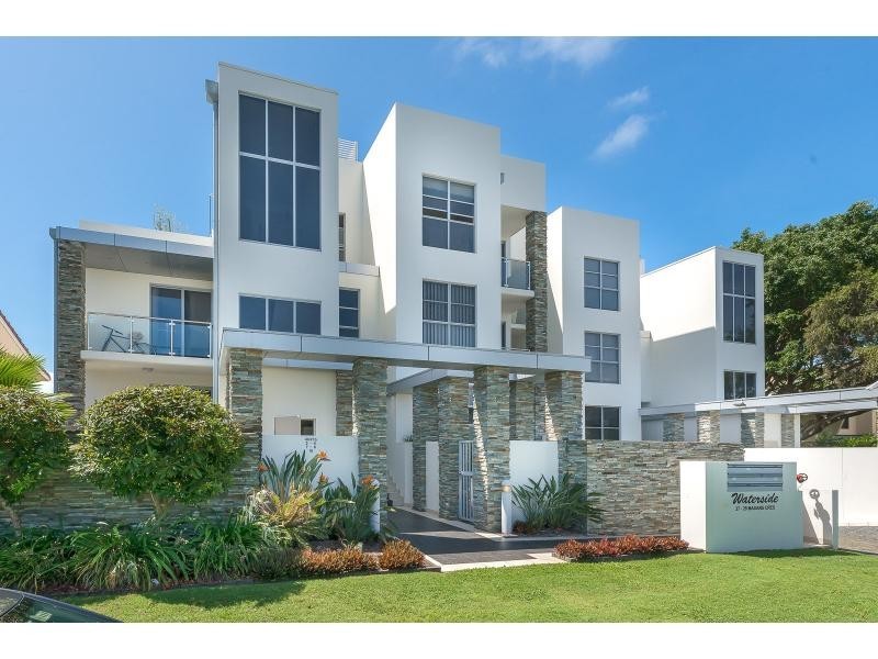 4/27-29 Madang Crescent, Runaway Bay QLD 4216