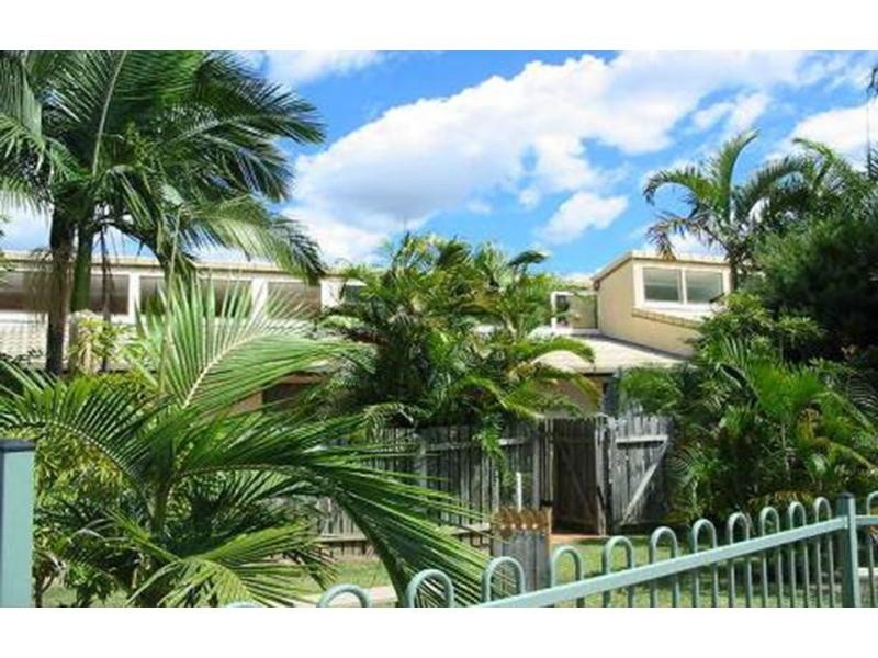 39/71 Olsen Avenue, Labrador QLD 4215